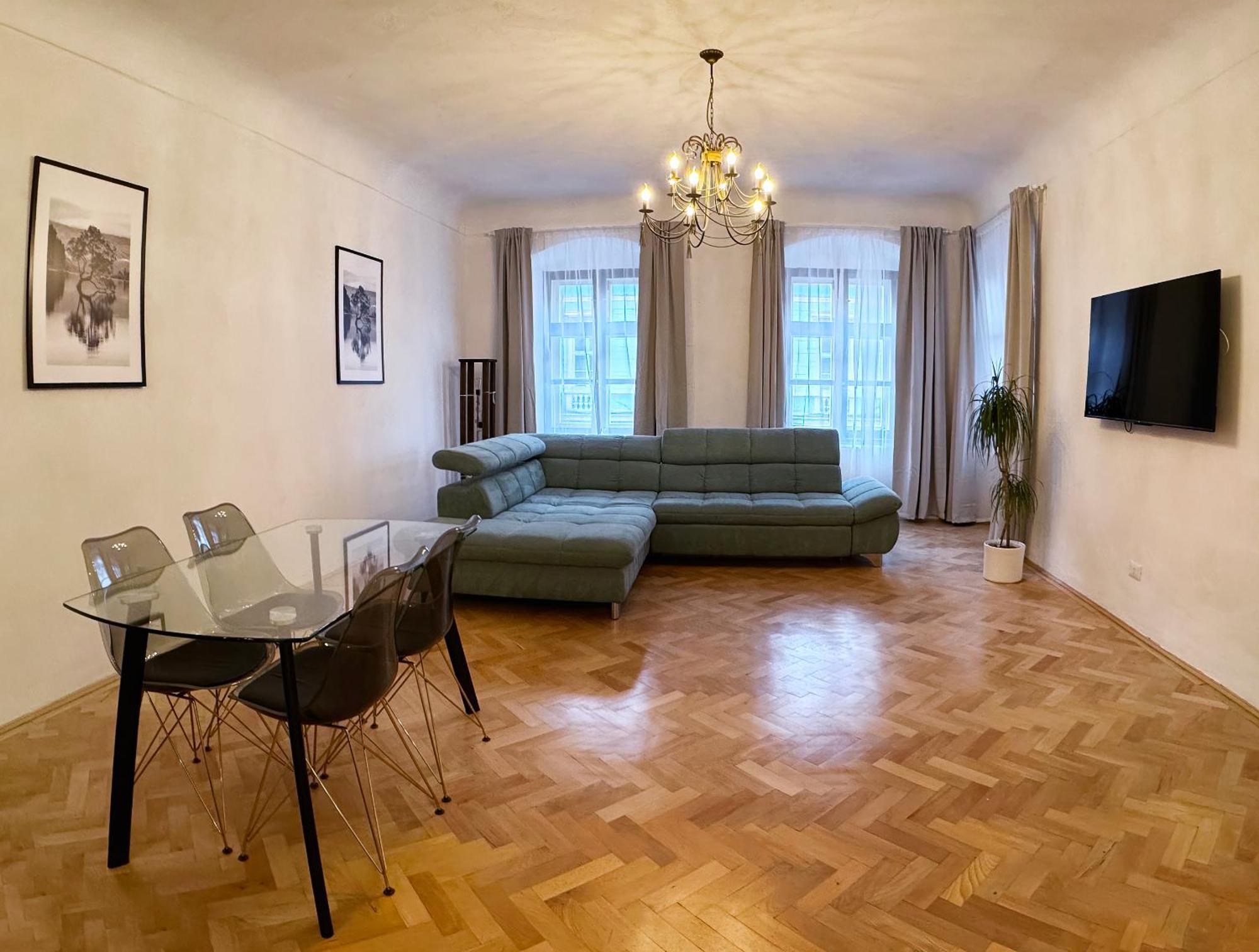 Hirscher Apartments Brasov Bagian luar foto