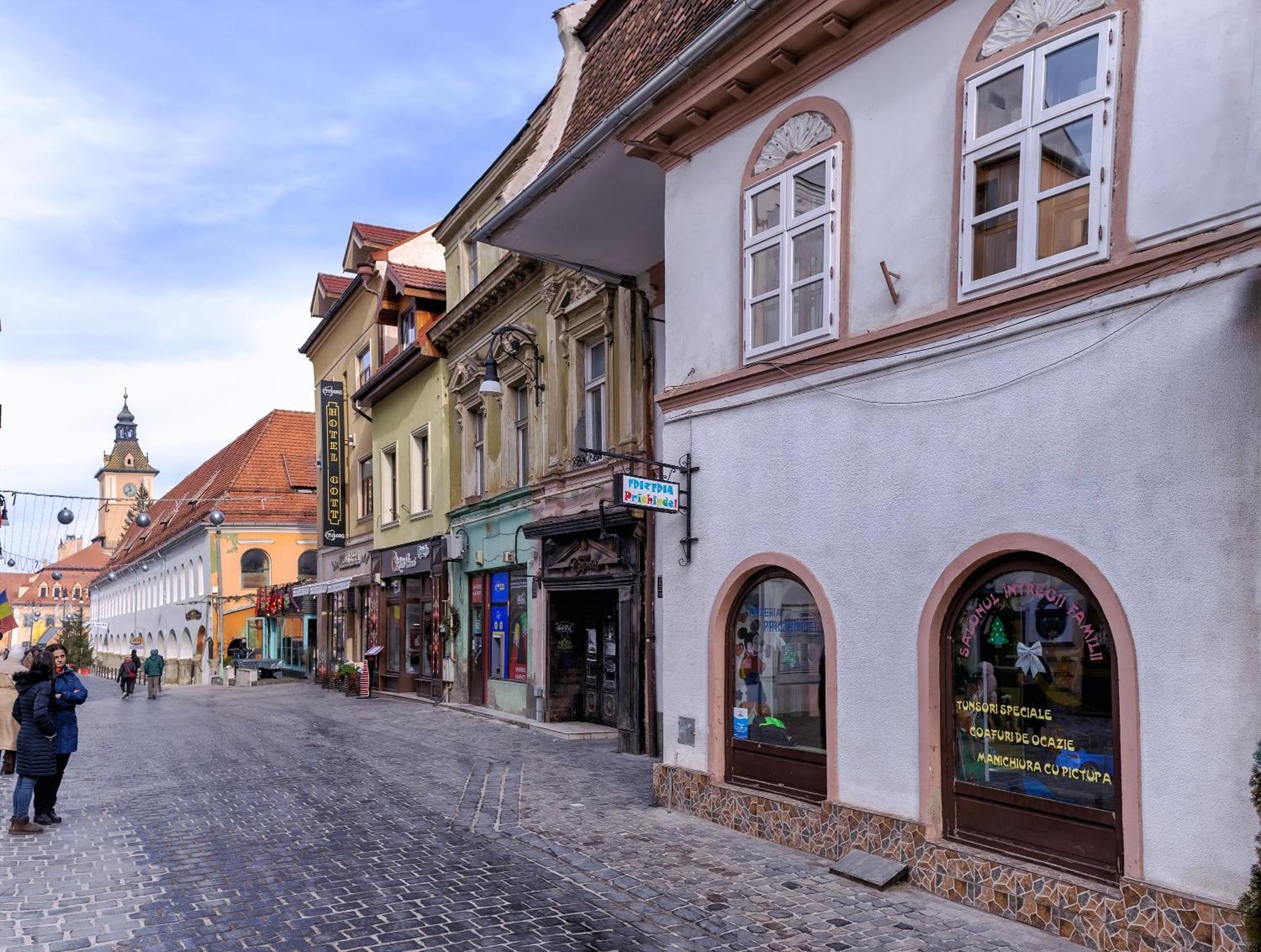 Hirscher Apartments Brasov Bagian luar foto