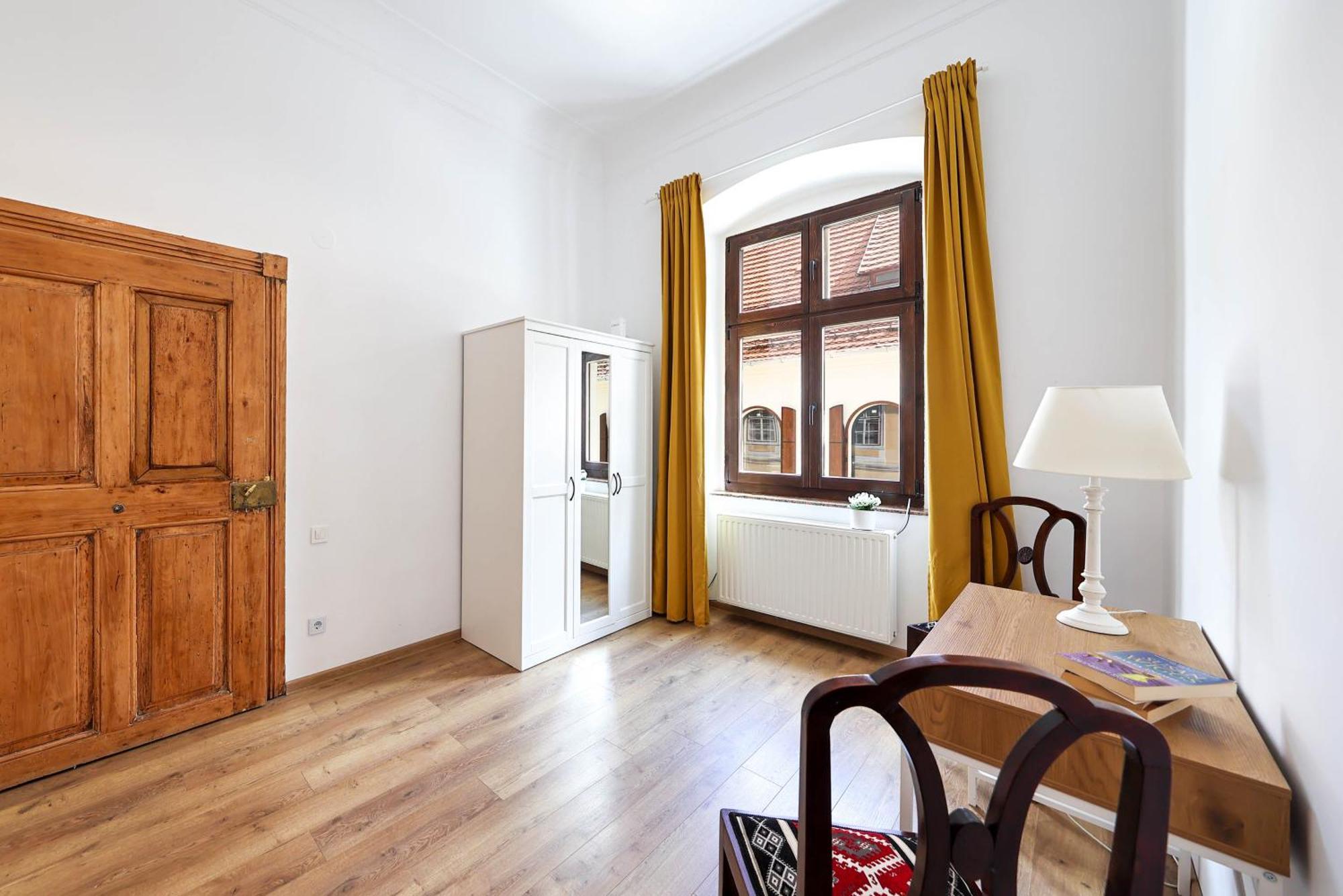 Hirscher Apartments Brasov Bagian luar foto