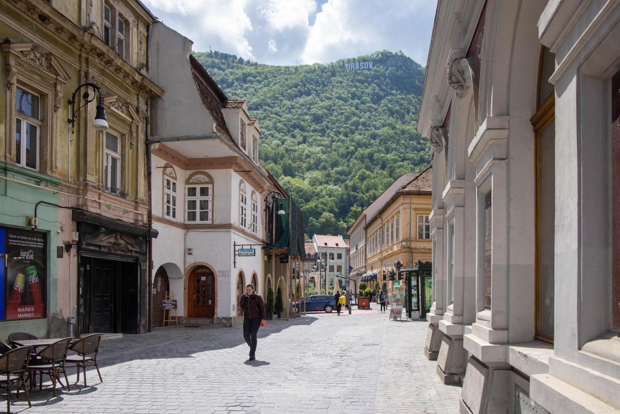 Hirscher Apartments Brasov Bagian luar foto