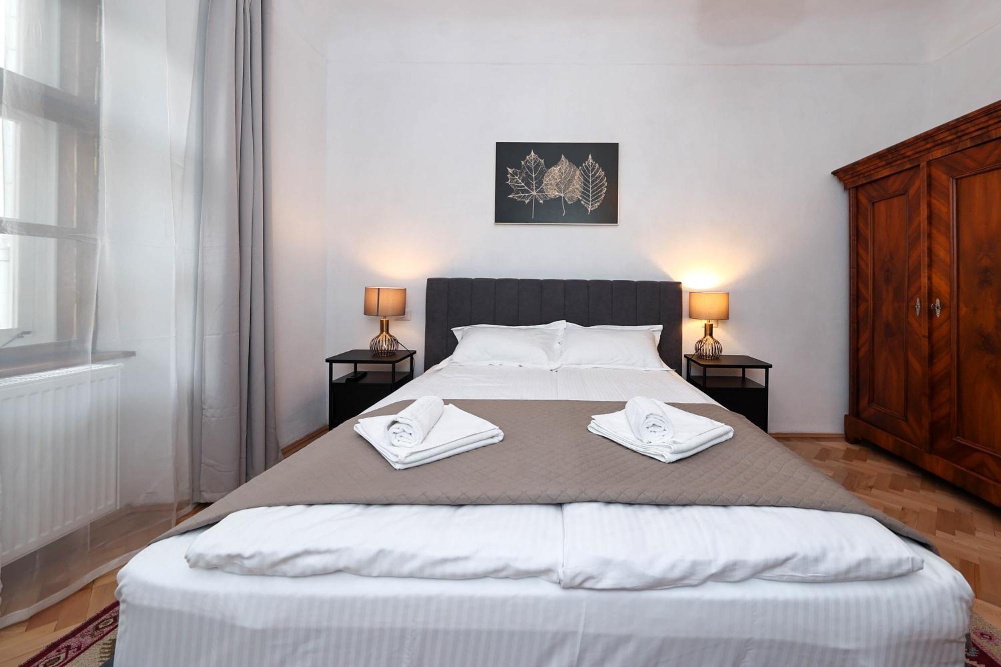 Hirscher Apartments Brasov Bagian luar foto